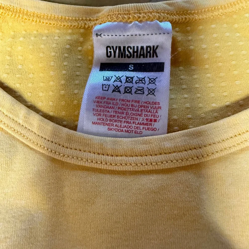 2 Gymshark Women's Seamless Long Sleeve Cropped Workout Tops Size S - Picture 3 of 6